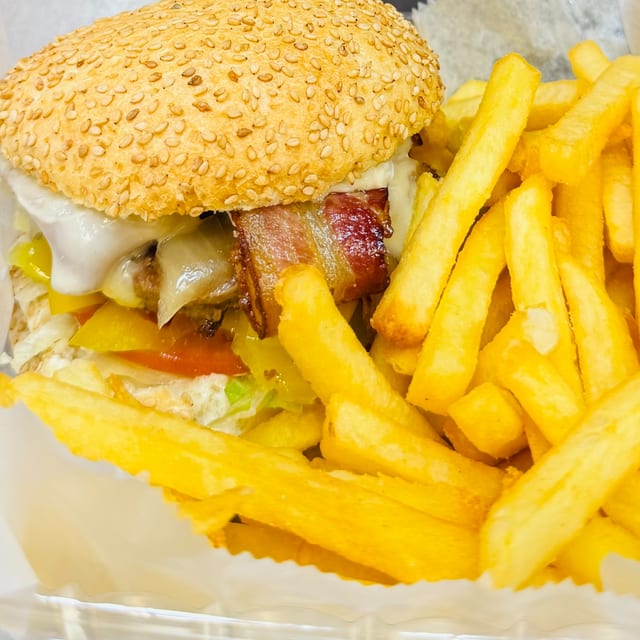 Bacon Cheeseburger.